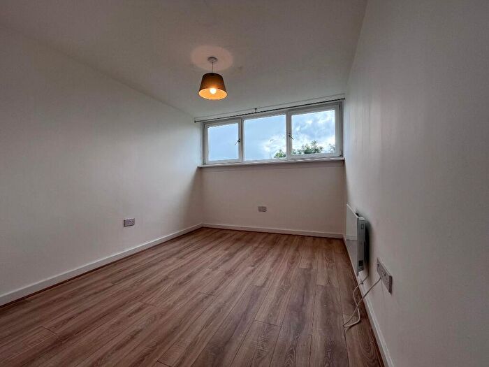 2 Bedroom Flat To Rent In Trinidad Way, East Kilbride, G75
