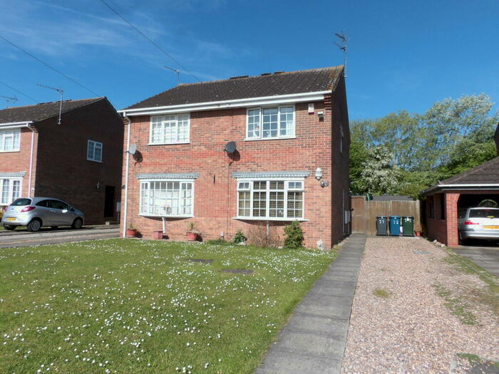 2 Bedroom House To Rent In Milburn Grove, Bingham, NG13