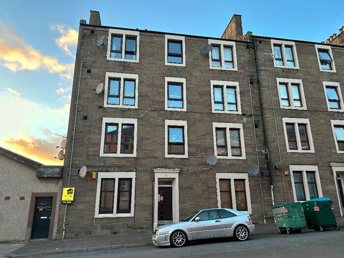 1 Bedroom Flat To Rent In Wolseley Street, Coldside, Dundee, DD3