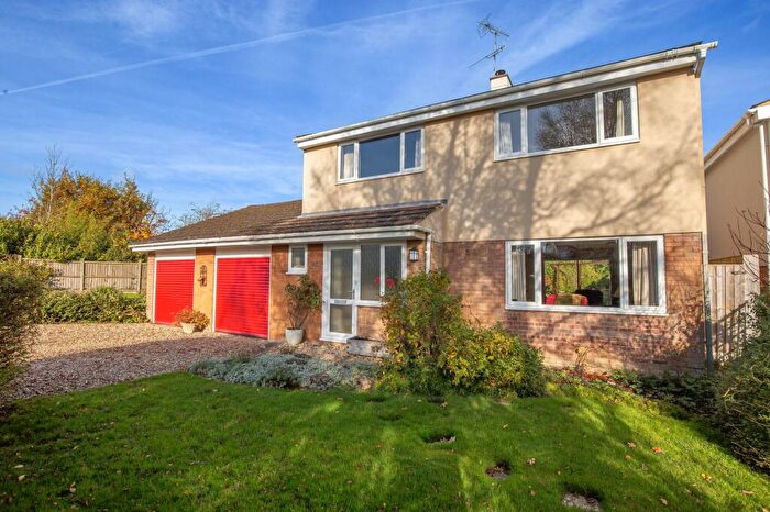 4 Bedroom Detached House For Sale In Derry Park, Minety, SN16
