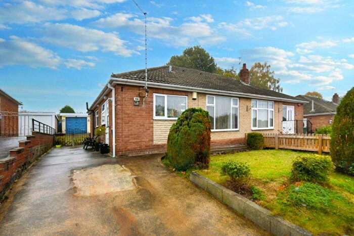 2 Bedroom Bungalow For Sale In Lake Lock Drive, Stanley, Wakefield, West Yorkshire, WF3