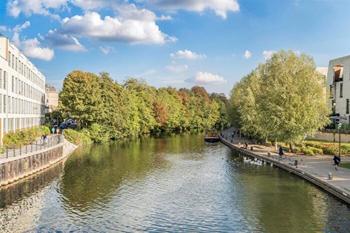 1 Bedroom Apartment For Sale In Longmead Terrace, Bath, BA2