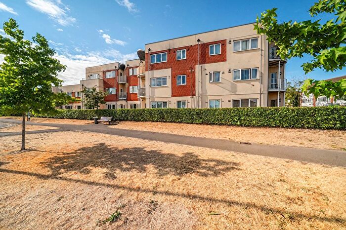 2 Bedroom Flat To Rent In Wolf Lane, Urbis Wolf Lane, SL4