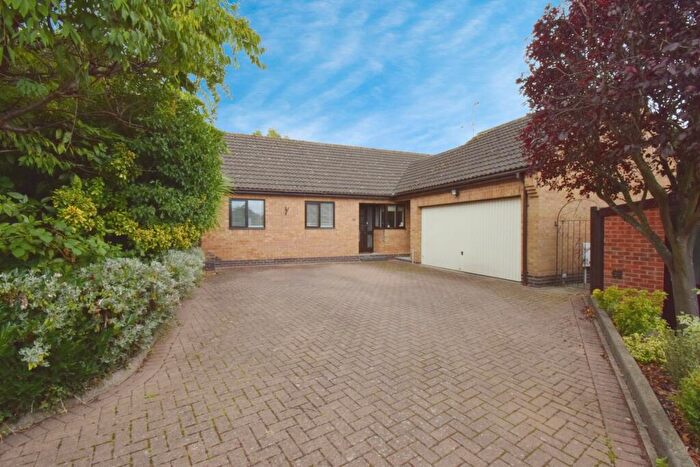 4 Bedroom Bungalow For Sale In Scraptoft Lane, Leicester, Leicestershire, LE5