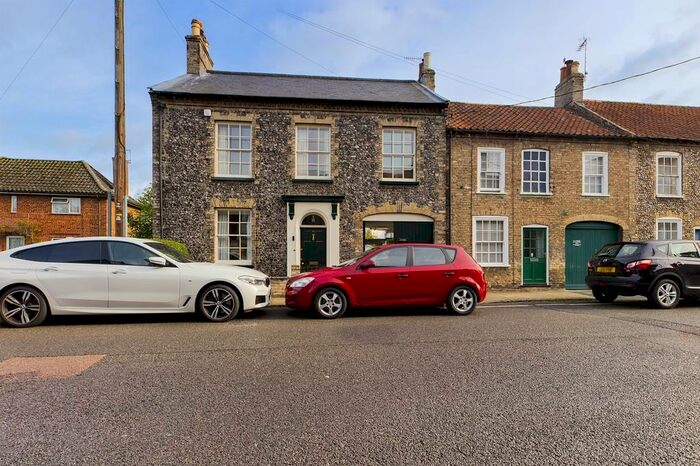 4 Bedroom End Of Terrace House To Rent In Earls Street, Thetford, IP24