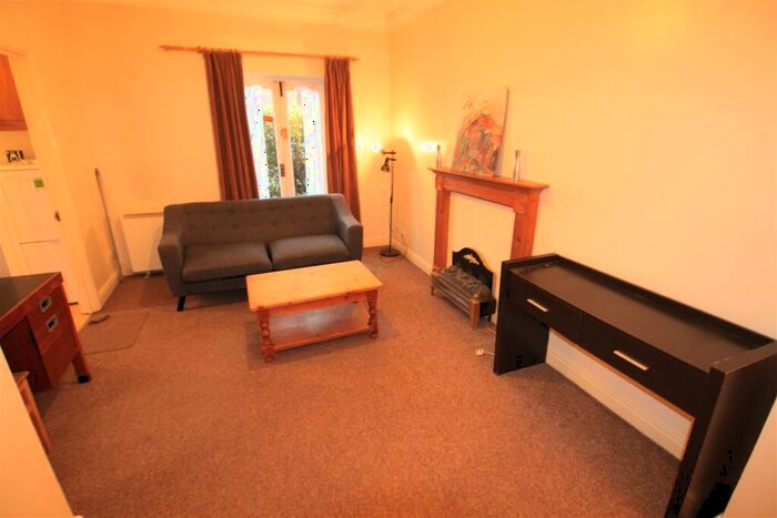 1 Bedroom Apartment To Rent In The GarlandLeen CourtLentonNottingham, NG7