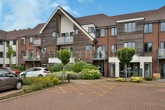 1 Bedroom Retirement Property To Rent In Darkes Lane, Potters Bar, EN6