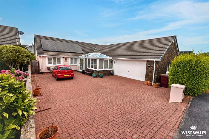 3 Bedroom Detached Bungalow For Sale In Reginald Close, Hundleton, Pembroke, SA71