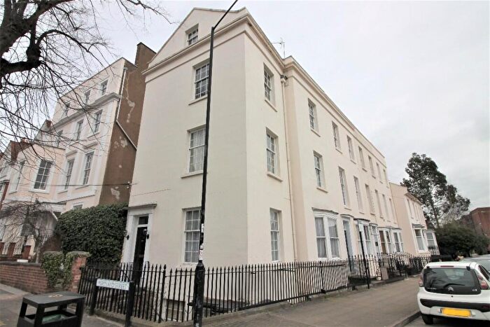 2 Bedroom Duplex To Rent In Portland Street, Leamington Spa, Warwickshire, CV32