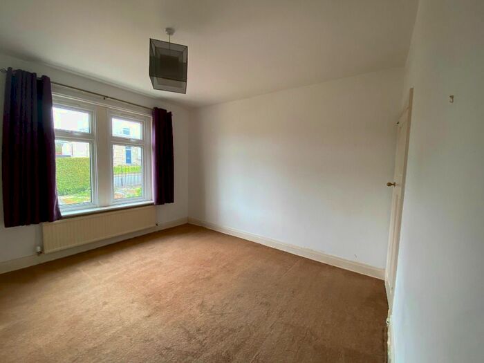 2 Bedroom Bungalow To Rent In Carfrae Park, Blackhall, Edinburgh, EH4