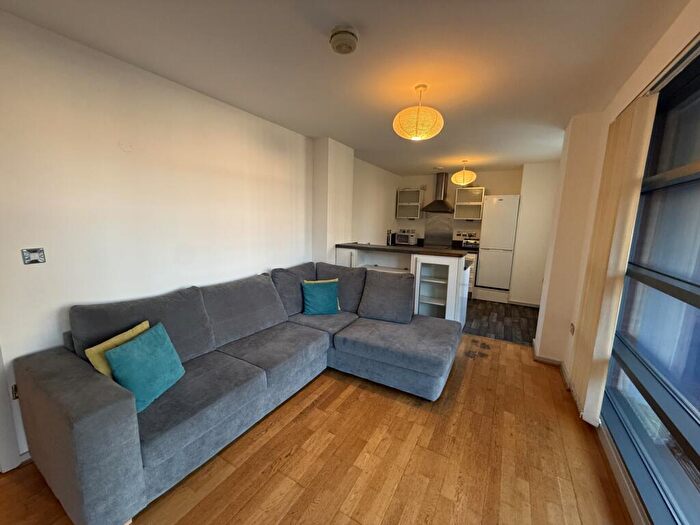 2 Bedroom Apartment To Rent In City Gate, Blantyre St, Manchester, M15