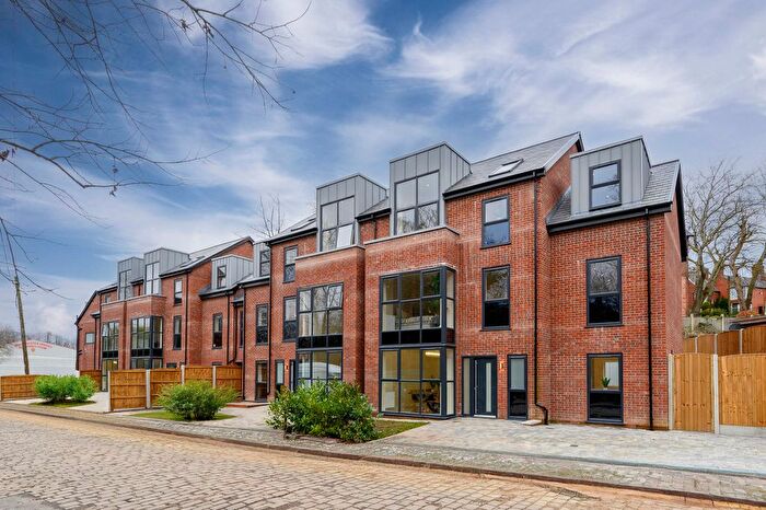 5 Bedroom End Terrace House For Sale In Priory Grove, Salford, M7