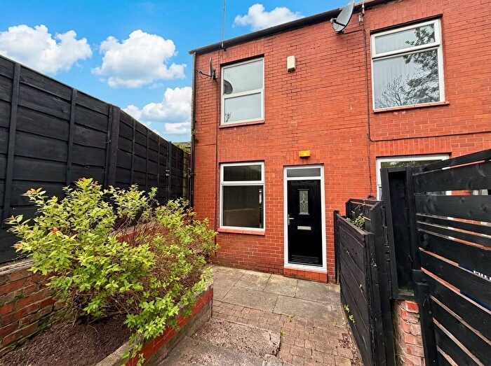 2 Bedroom End Terrace House For Sale In Sykes Street, Hyde, SK14