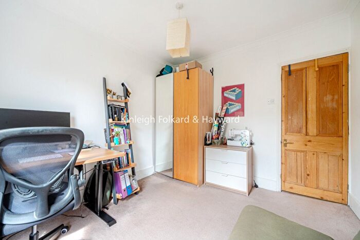 2 Bedroom Flat To Rent In Landrock Road, Crouch End, London, N8