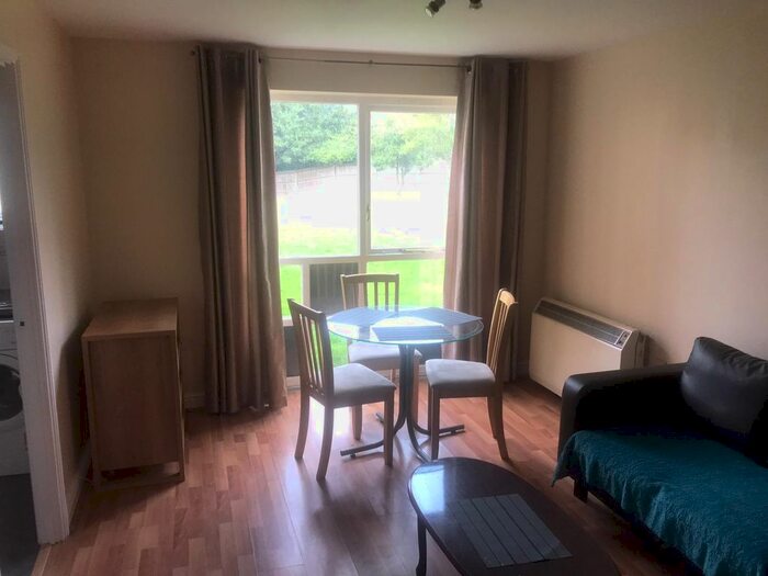 1 Bedroom Flat To Rent In Albatross Close, London, E6