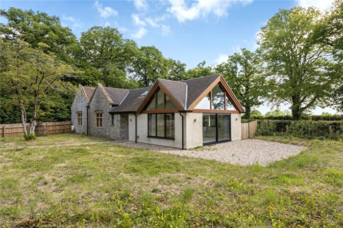 3 Bedroom Bungalow For Sale In Leweston Road, Longburton, Sherborne, DT9