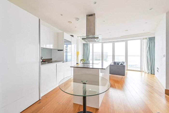 1 Bedroom Flat To Rent In Arena Tower, Canary Wharf, London, E14