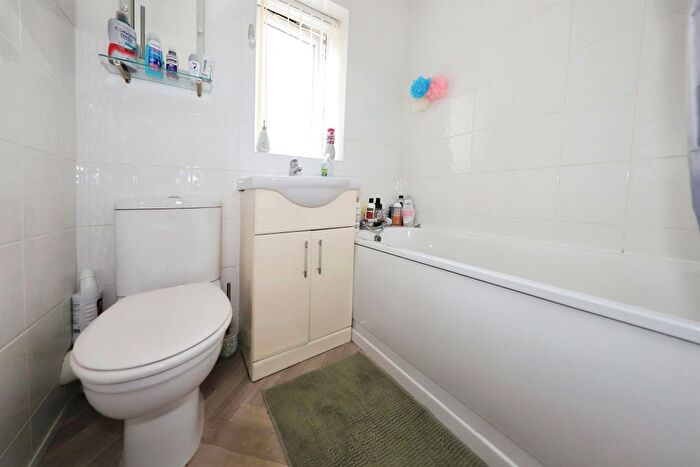 2 Bedroom Semi-Detached House For Sale In Edensor Close, Wolverhampton, WV10
