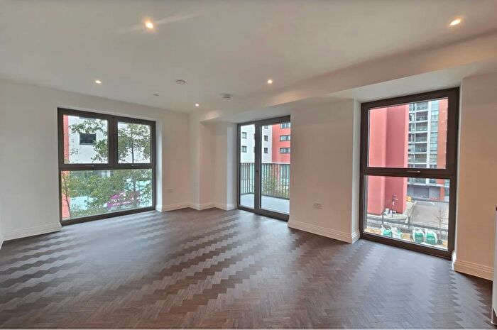 1 Bedroom Flat To Rent In Eden Place, London, E16