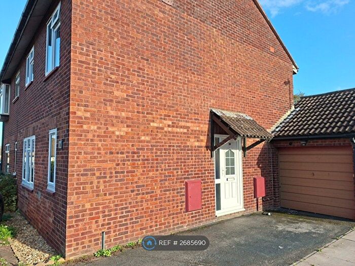 3 Bedroom Semi Detached House To Rent In Alwins Court, Bristol, BS30