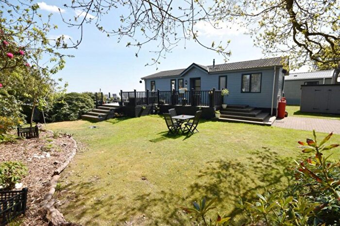 2 Bedroom Lodge For Sale In The Street, Corton, NR32