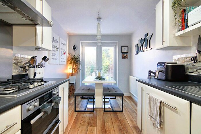 4 Bedroom Detached House For Sale In Lyons Drive, Coventry, CV5