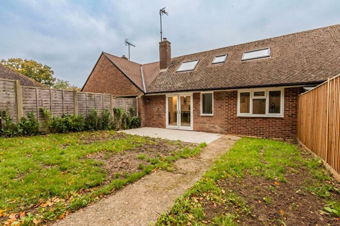 3 Bedroom Chalet For Sale In Bramley Drive, Cranbrook, TN17