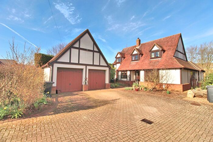 5 Bedroom Detached House For Sale In Mill Lane, Potton, Sandy, SG19