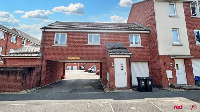 2 Bedroom Flat To Rent In Alicia Crescent, Newport, NP20