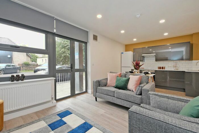 2 Bedroom Flat To Rent In Broomgrove Road, Sheffield, S10