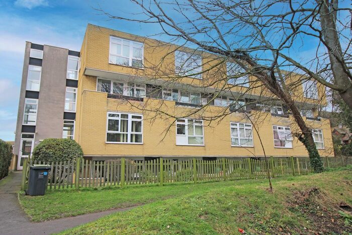 1 Bedroom Flat To Rent In Pegwell Road, Ramsgate, CT11