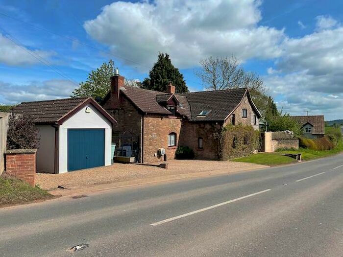 4 Bedroom Detached House For Sale In St. Weonards, Hereford, HR2