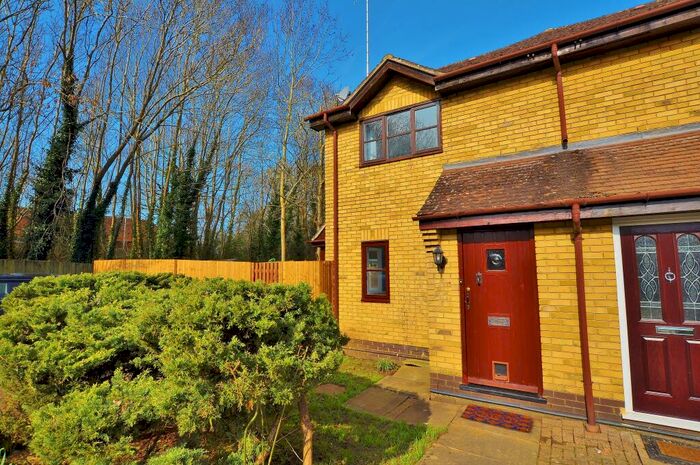 1 Bedroom End Of Terrace House To Rent In Devoil Close, Burpham, Guildford, Surrey, GU4