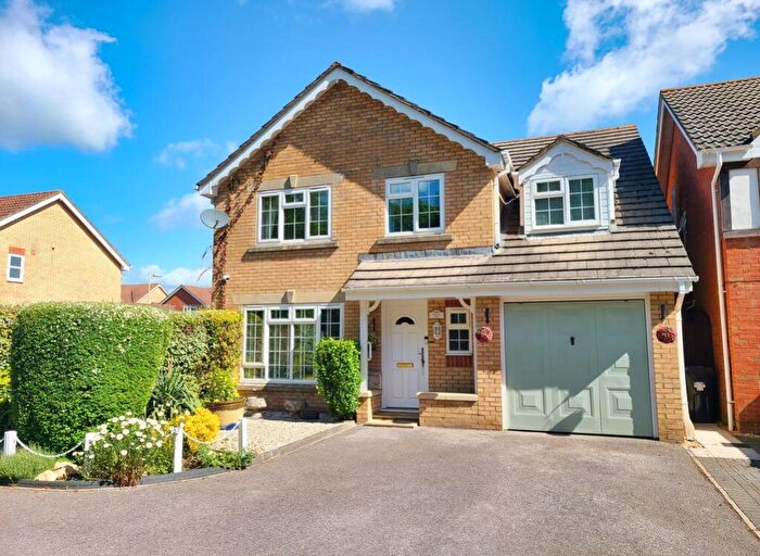 5 Bedroom Detached House For Sale In Derwent Drive, Hazel Farm, SO40