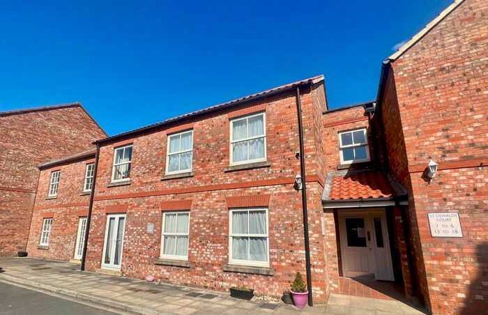2 Bedroom Flat To Rent In St. Oswalds Court, Fulford, York, YO10