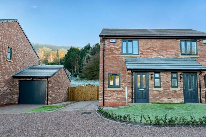 2 Bedroom Semi-Detached House To Rent In Gilpin Way, HR9