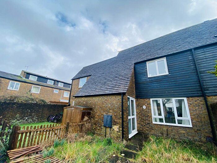 4 Bedroom House To Rent In Croftmead, Chichester, PO19