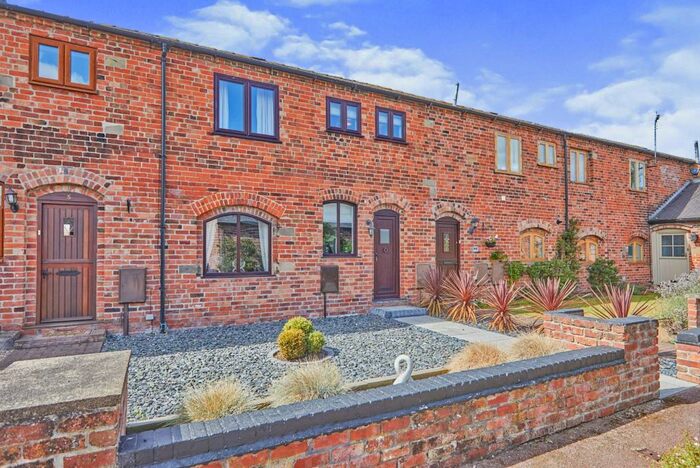 2 Bedroom Cottage For Sale In Rectory Farm Mews, Weston-On-Trent, Derby, DE72