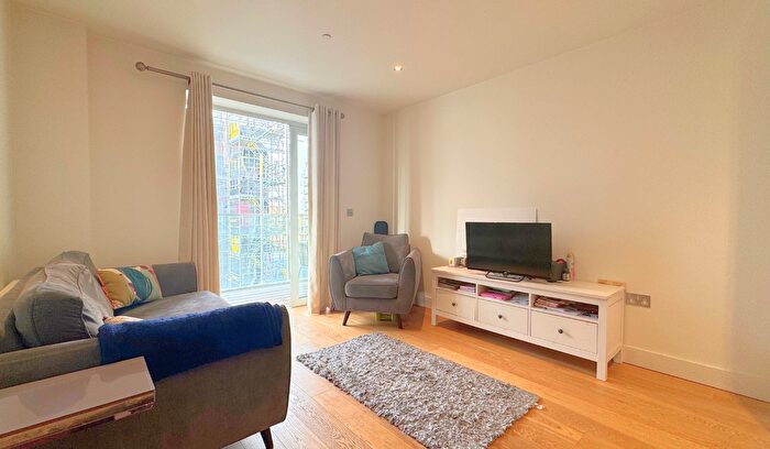 1 Bedroom Flat To Rent In Harper Studios, Love Lane, London, SE18