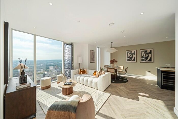 3 Bedroom Penthouse To Rent In Cortland At Colliers Yard, Salford, M3