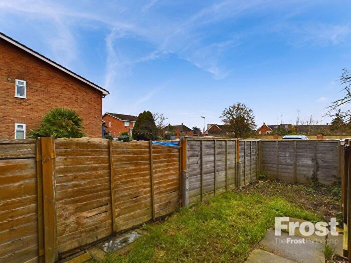 1 Bedroom Terraced House To Rent In Shellfield Close, Staines-Upon-Thames, Surrey, TW19