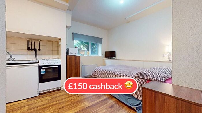 Studio To Rent In Chatsworth Road, Mapesbury, London, NW2