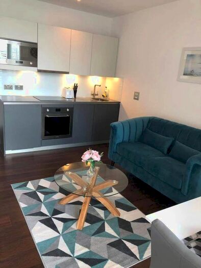 Studio To Rent In Maine Tower, Canary Wharf, E14