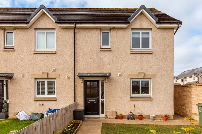 3 Bedroom End Of Terrace House For Sale In Bramble Way, Ormiston, East Lothian, EH35
