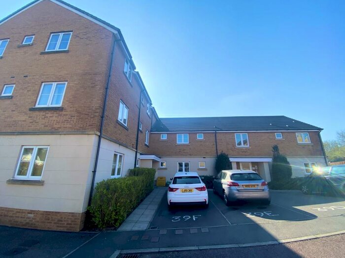 2 Bedroom Apartment To Rent In Drum Tower View, Caerphilly, CF83