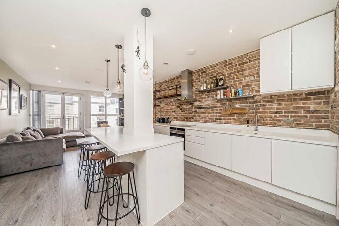 1 Bedroom Flat For Sale In Hardwicks Square, Wandsworth, SW18