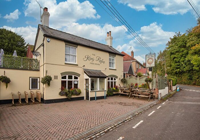 3 Bedroom Detached House For Sale In Eling Hill, Totton, SO40