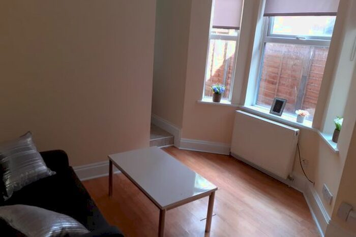 1 Bedroom Flat To Rent In Dallow Road, Luton, LU1