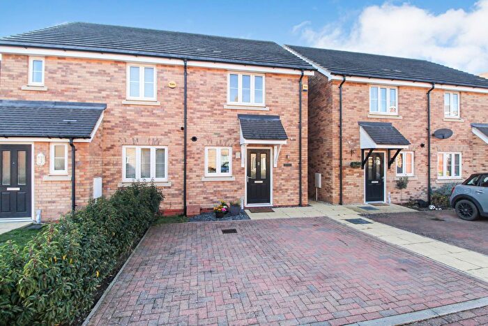 2 Bedroom Semi Detached House For Sale In Elliott Green, New Cardington, MK42