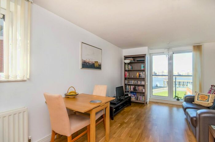 1 Bedroom Flat To Rent In Erebus Drive, Thamesmead, London, SE28